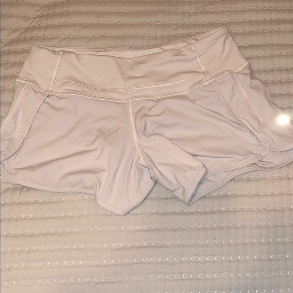 White 2 inch Lululemon speed up shorts